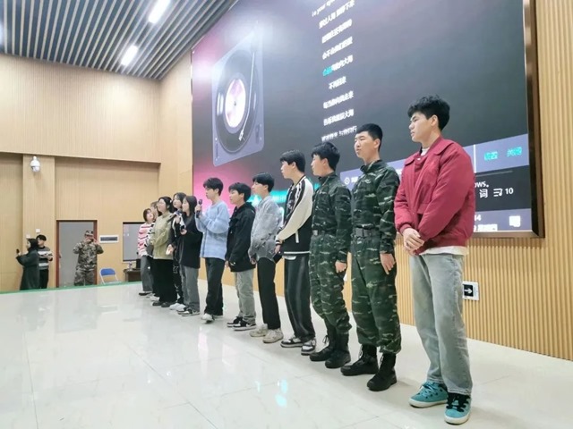 “艺”展才华 歌声飞扬—记吉安华科技工学